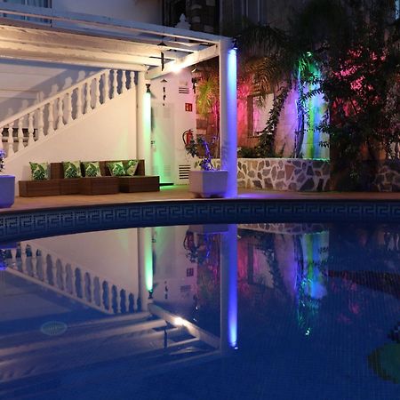 Hotel Casa Dia Y Noche Кальпе Экстерьер фото